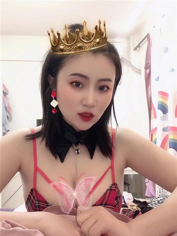 约战深圳宝安区 大奶妹妹  很紧致