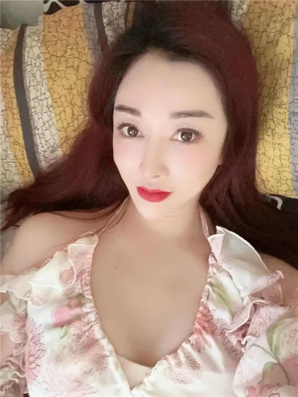 江宁百家湖美少妇